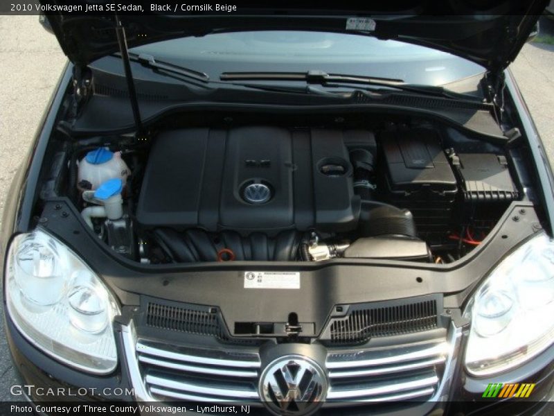 Black / Cornsilk Beige 2010 Volkswagen Jetta SE Sedan