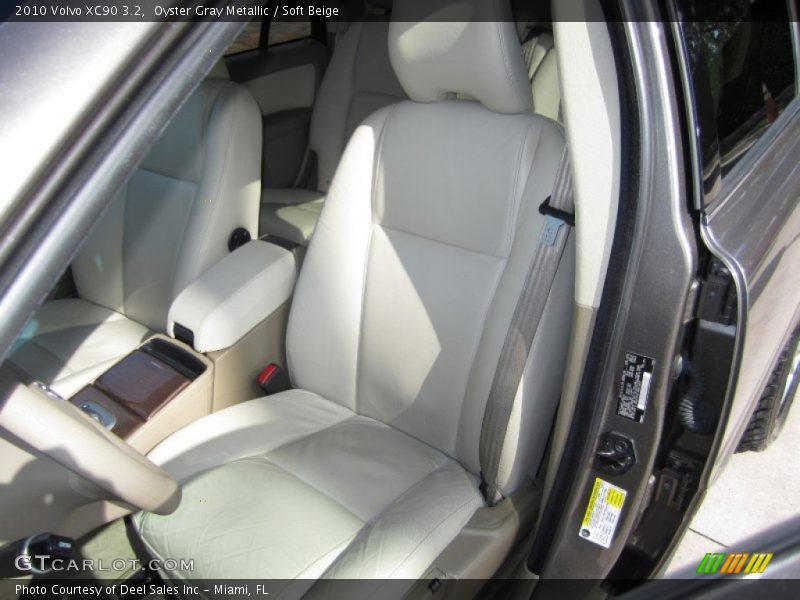 Oyster Gray Metallic / Soft Beige 2010 Volvo XC90 3.2