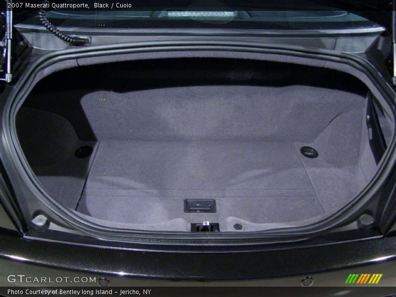 Black / Cuoio 2007 Maserati Quattroporte