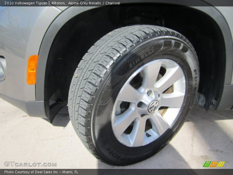 Alpine Grey Metallic / Charcoal 2010 Volkswagen Tiguan S 4Motion