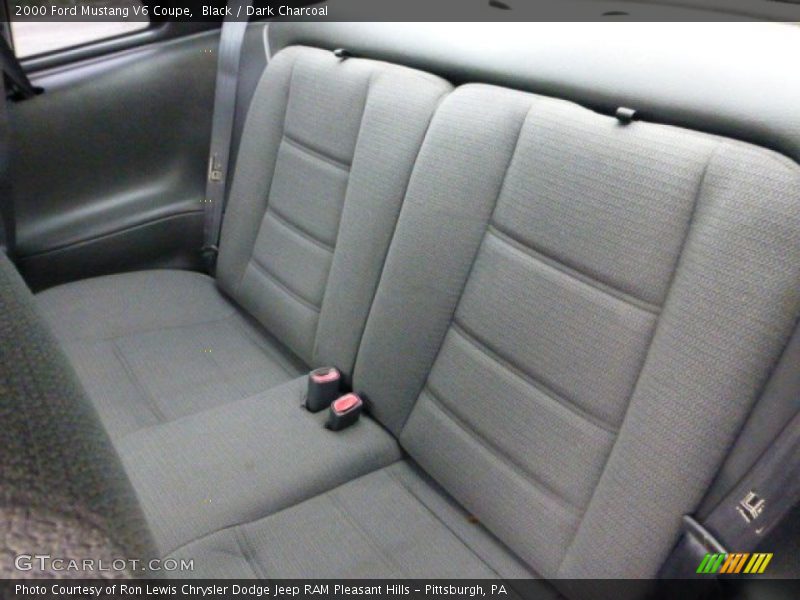 Black / Dark Charcoal 2000 Ford Mustang V6 Coupe