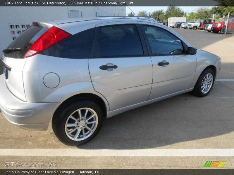 CD Silver Metallic / Charcoal/Light Flint 2007 Ford Focus ZX5 SE Hatchback