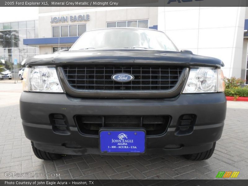 Mineral Grey Metallic / Midnight Grey 2005 Ford Explorer XLS