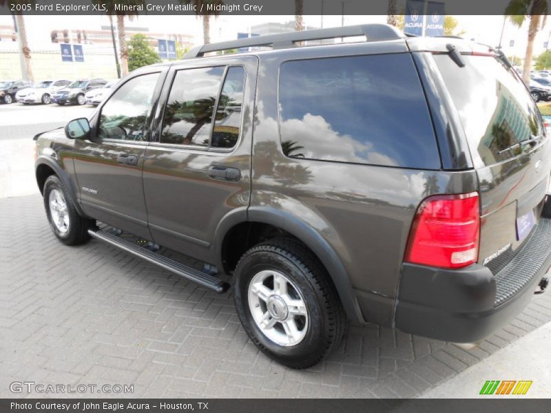 Mineral Grey Metallic / Midnight Grey 2005 Ford Explorer XLS