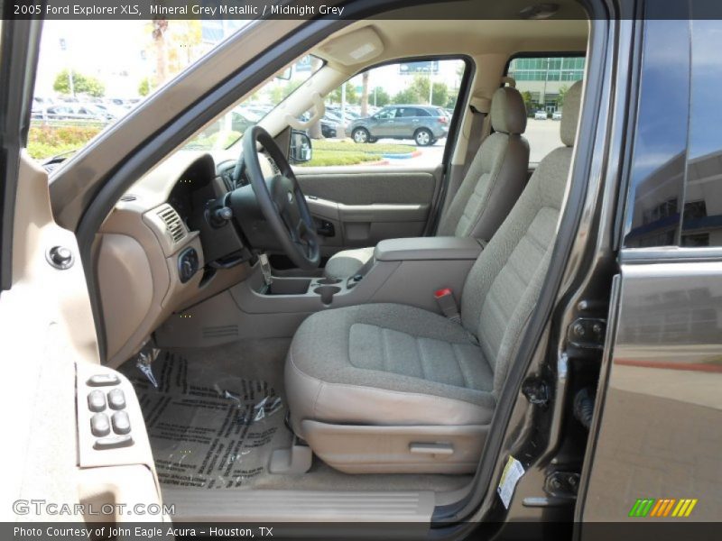 Mineral Grey Metallic / Midnight Grey 2005 Ford Explorer XLS