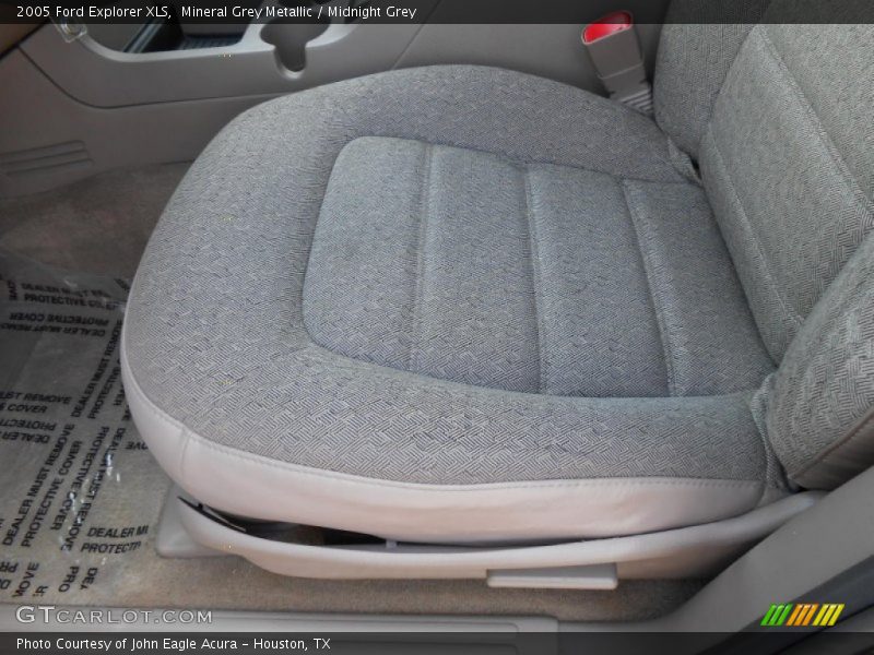 Mineral Grey Metallic / Midnight Grey 2005 Ford Explorer XLS