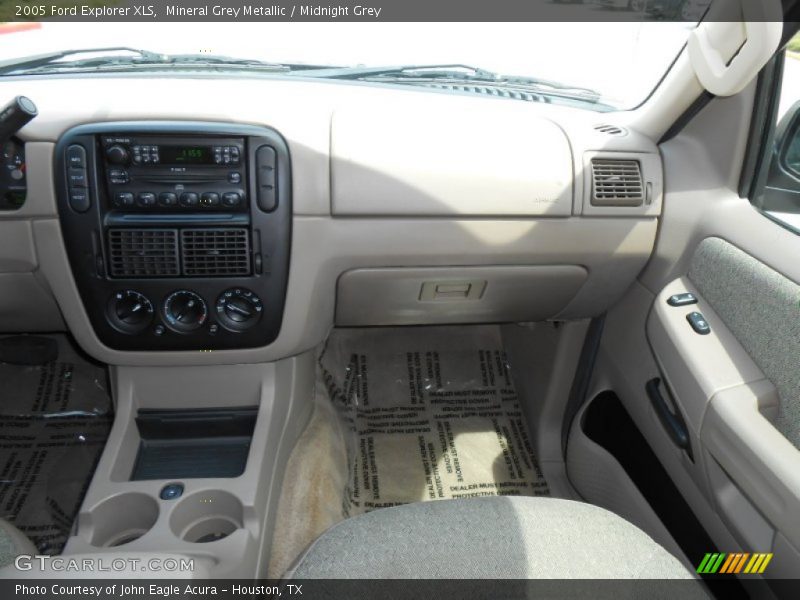 Mineral Grey Metallic / Midnight Grey 2005 Ford Explorer XLS
