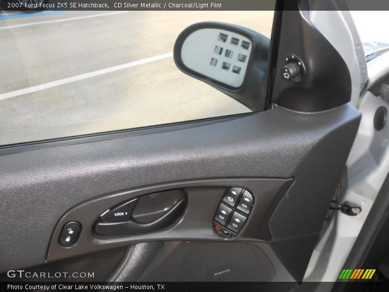 CD Silver Metallic / Charcoal/Light Flint 2007 Ford Focus ZX5 SE Hatchback