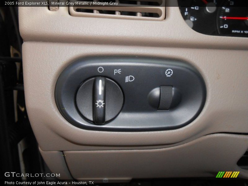 Mineral Grey Metallic / Midnight Grey 2005 Ford Explorer XLS
