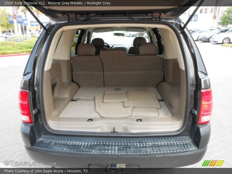 Mineral Grey Metallic / Midnight Grey 2005 Ford Explorer XLS