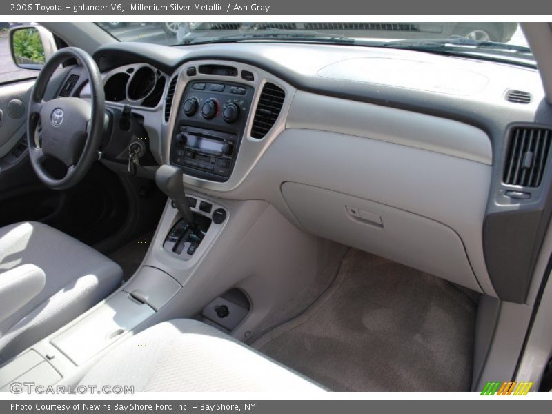 Millenium Silver Metallic / Ash Gray 2006 Toyota Highlander V6