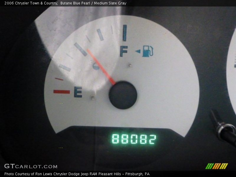 Butane Blue Pearl / Medium Slate Gray 2006 Chrysler Town & Country