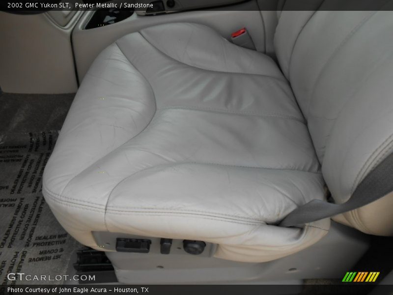 Pewter Metallic / Sandstone 2002 GMC Yukon SLT