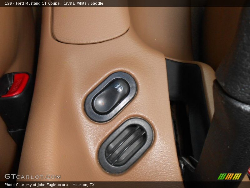 Controls of 1997 Mustang GT Coupe