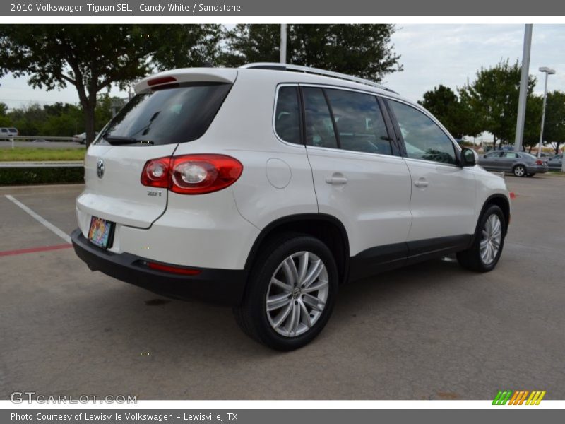 Candy White / Sandstone 2010 Volkswagen Tiguan SEL