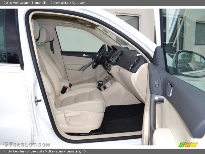 Candy White / Sandstone 2010 Volkswagen Tiguan SEL