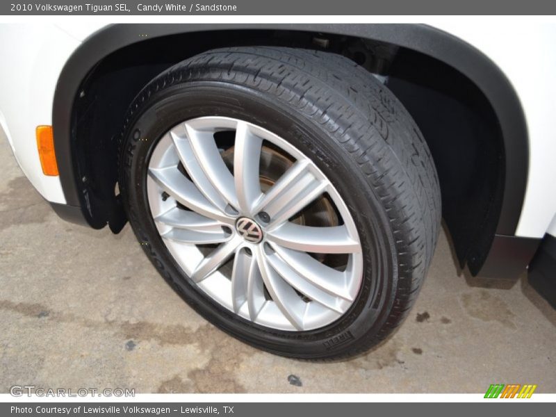 Candy White / Sandstone 2010 Volkswagen Tiguan SEL
