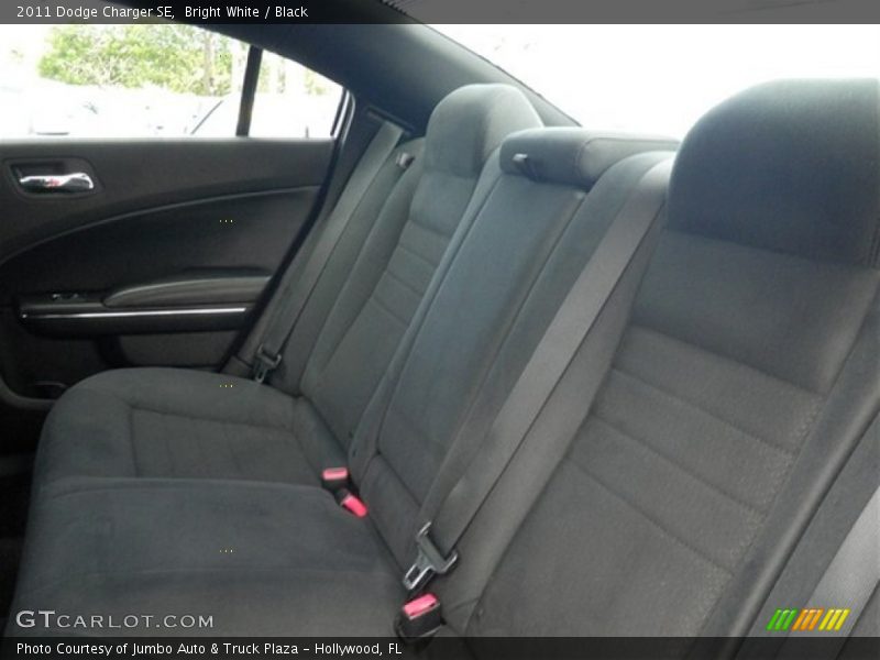 Bright White / Black 2011 Dodge Charger SE