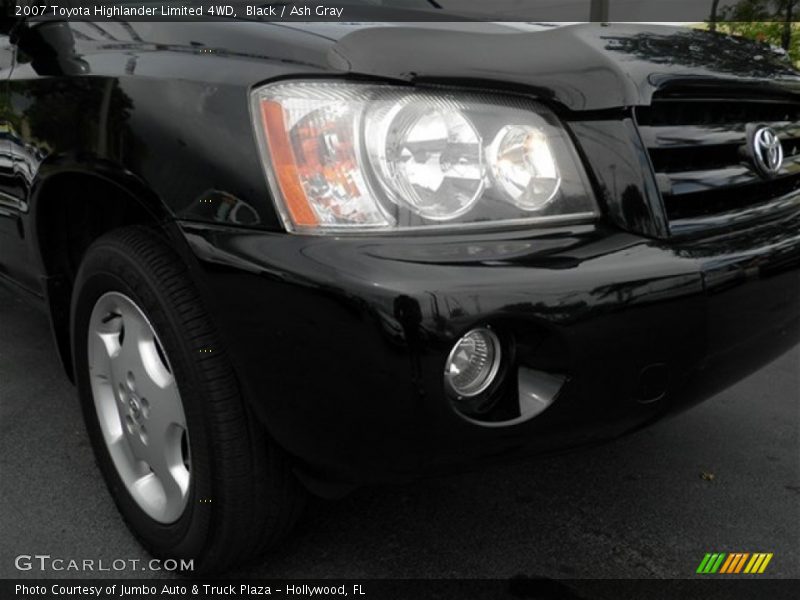 Black / Ash Gray 2007 Toyota Highlander Limited 4WD