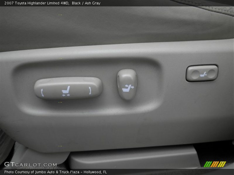 Black / Ash Gray 2007 Toyota Highlander Limited 4WD