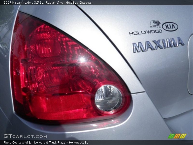 Radiant Silver Metallic / Charcoal 2007 Nissan Maxima 3.5 SL