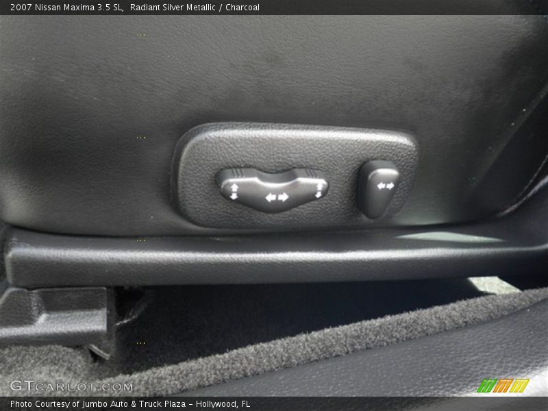 Radiant Silver Metallic / Charcoal 2007 Nissan Maxima 3.5 SL