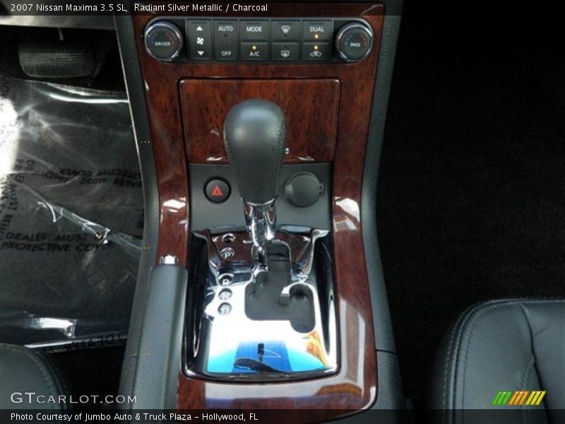 Radiant Silver Metallic / Charcoal 2007 Nissan Maxima 3.5 SL