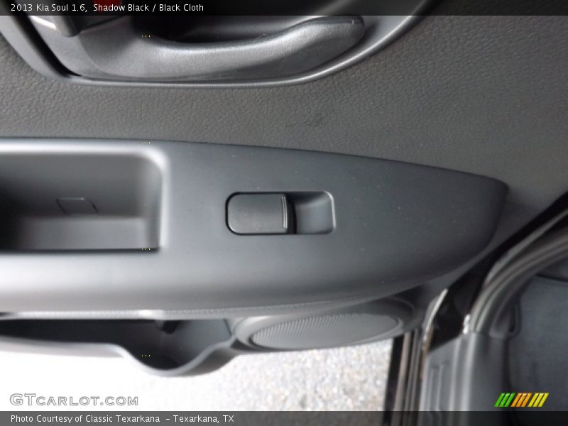 Shadow Black / Black Cloth 2013 Kia Soul 1.6
