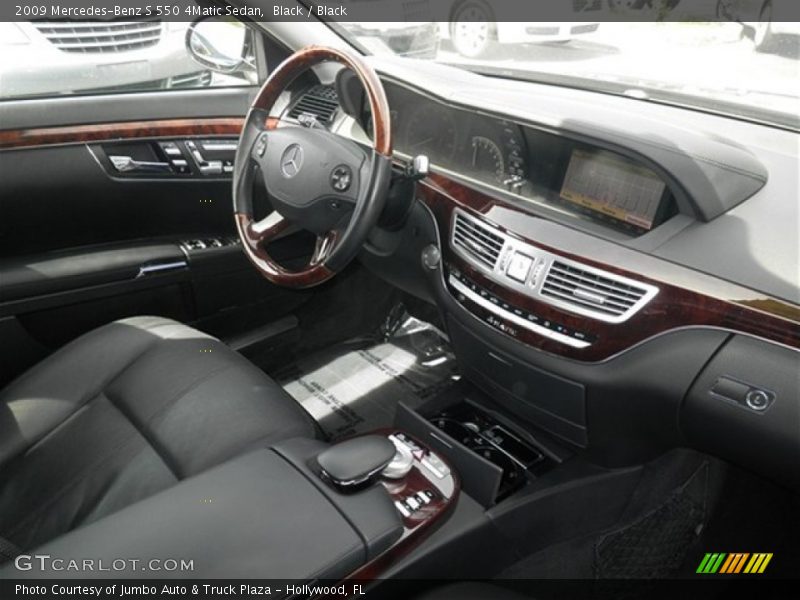 Black / Black 2009 Mercedes-Benz S 550 4Matic Sedan
