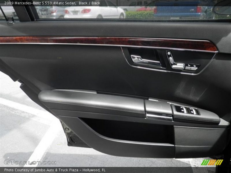 Black / Black 2009 Mercedes-Benz S 550 4Matic Sedan