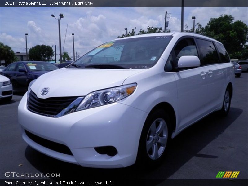 Super White / Light Gray 2011 Toyota Sienna LE