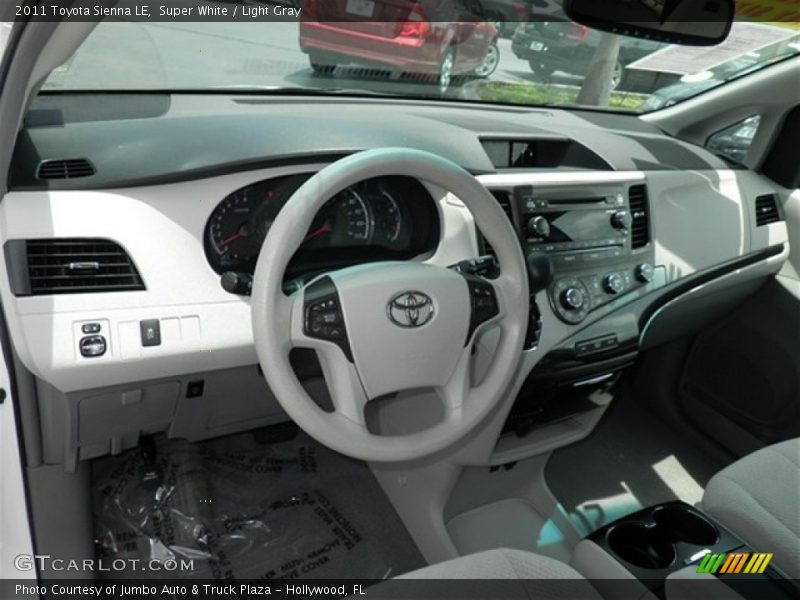 Super White / Light Gray 2011 Toyota Sienna LE
