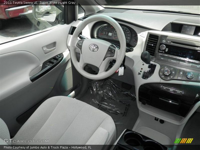 Super White / Light Gray 2011 Toyota Sienna LE