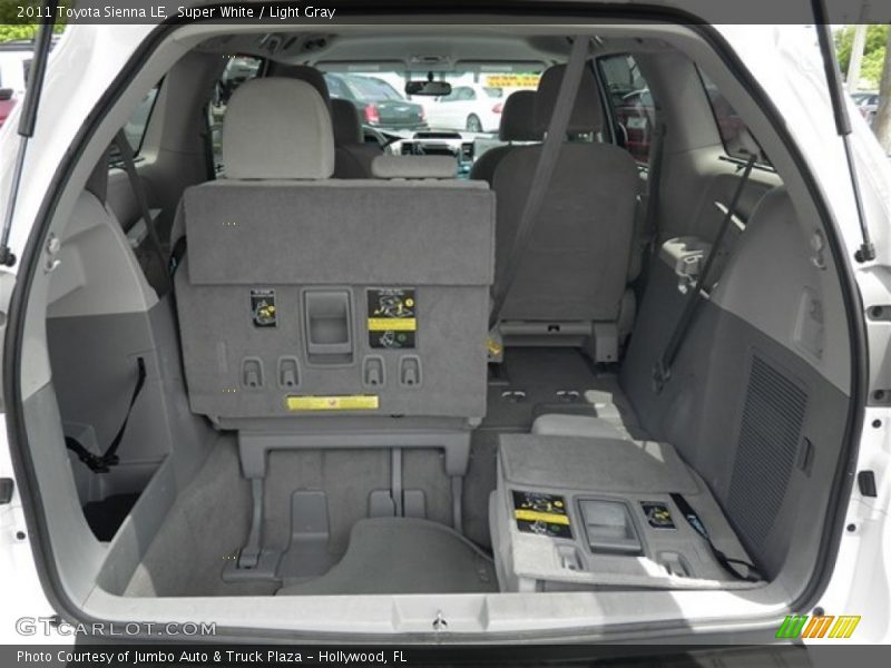 Super White / Light Gray 2011 Toyota Sienna LE