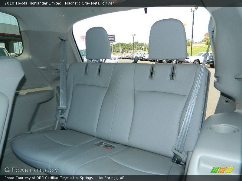 Magnetic Gray Metallic / Ash 2010 Toyota Highlander Limited