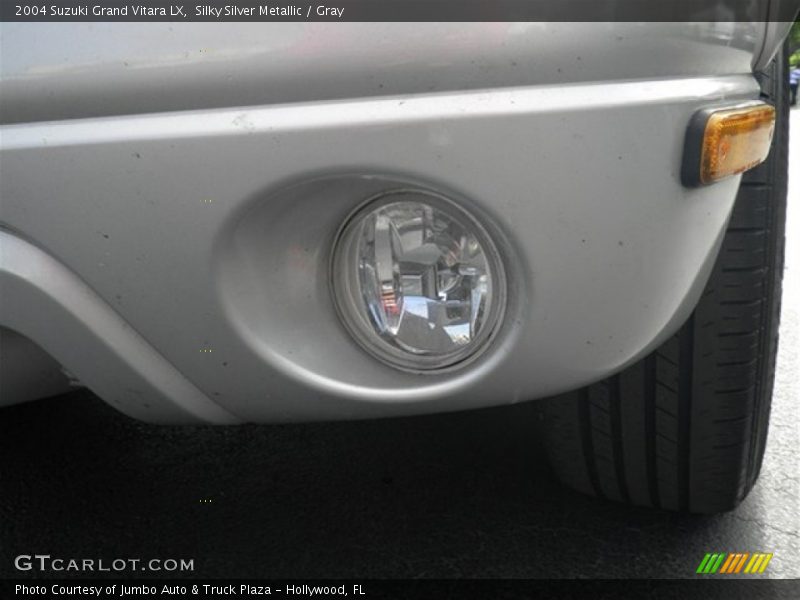 Silky Silver Metallic / Gray 2004 Suzuki Grand Vitara LX