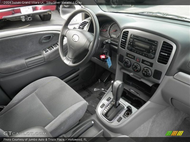 Dashboard of 2004 Grand Vitara LX