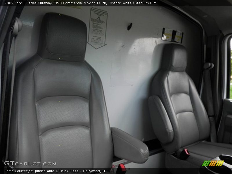 Oxford White / Medium Flint 2009 Ford E Series Cutaway E350 Commercial Moving Truck