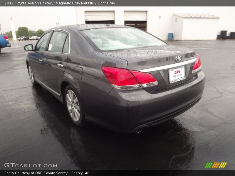 Magnetic Gray Metallic / Light Gray 2012 Toyota Avalon Limited