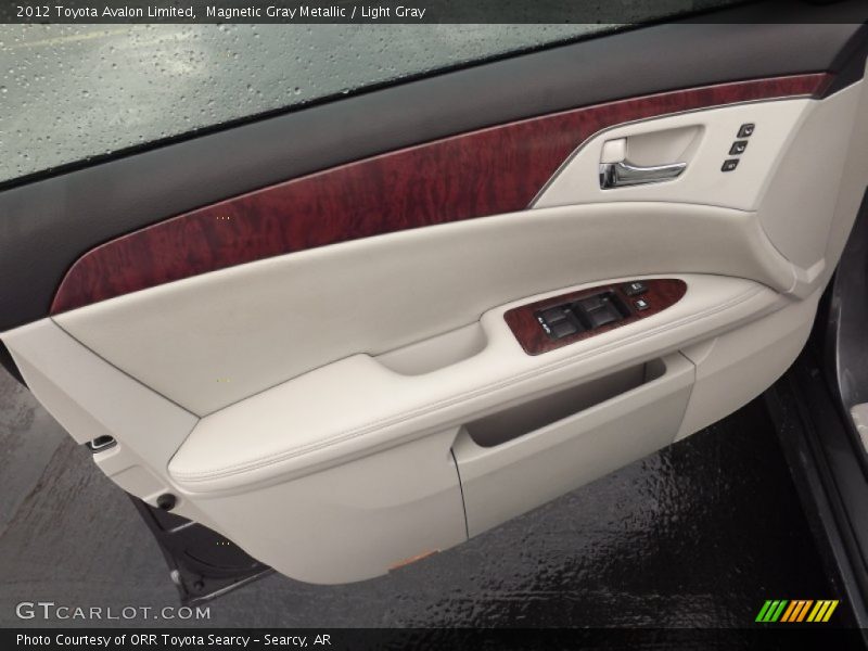 Magnetic Gray Metallic / Light Gray 2012 Toyota Avalon Limited