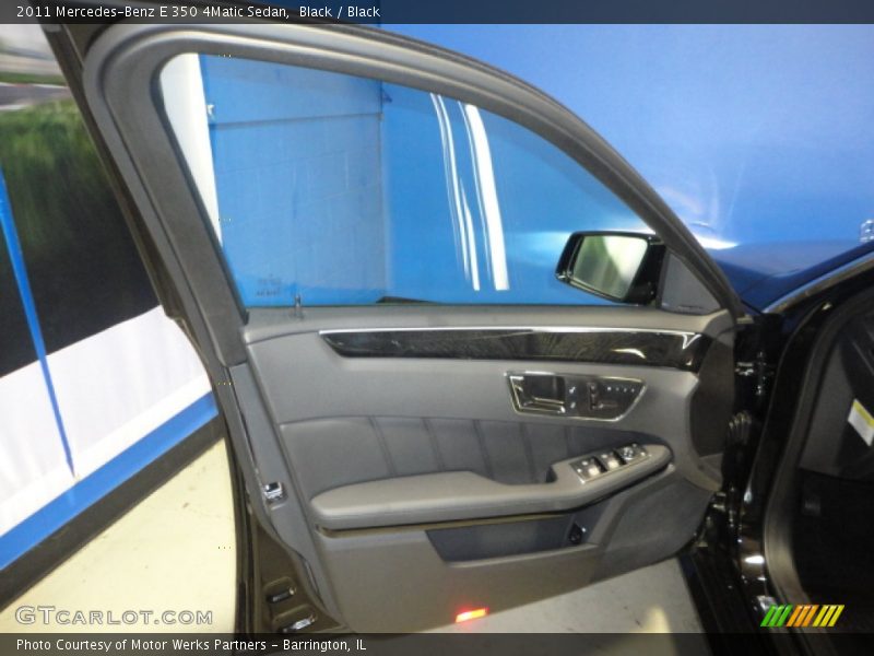 Black / Black 2011 Mercedes-Benz E 350 4Matic Sedan