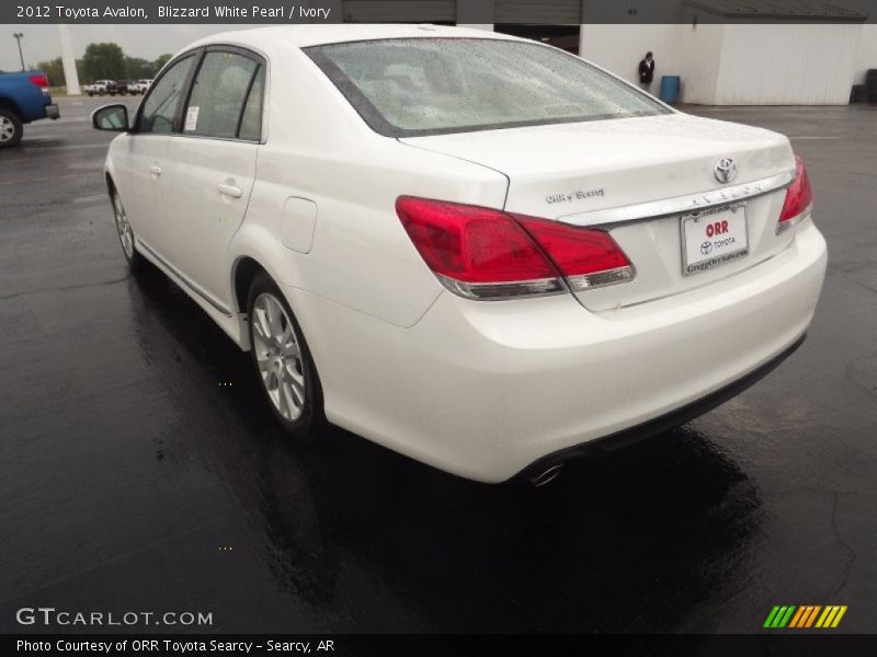 Blizzard White Pearl / Ivory 2012 Toyota Avalon