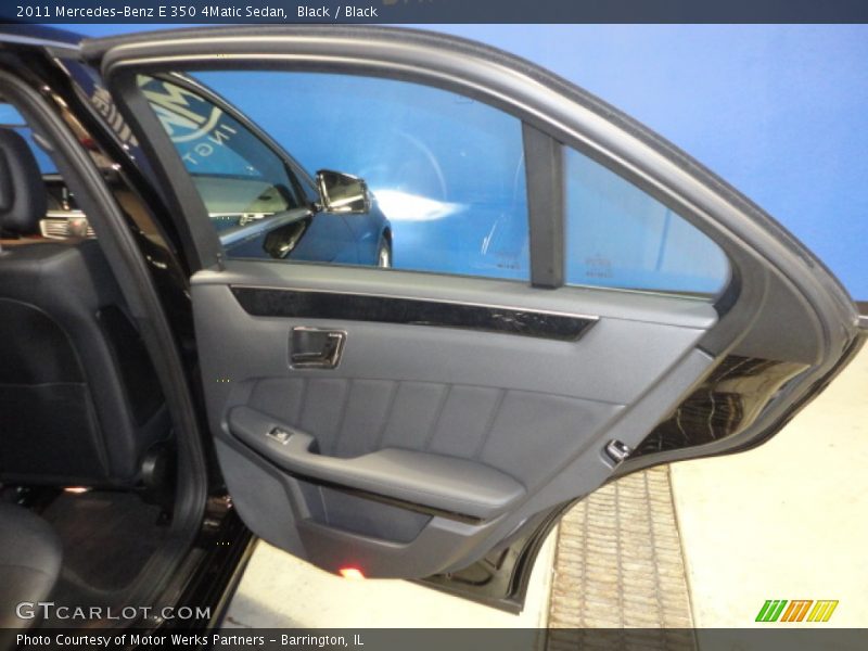 Black / Black 2011 Mercedes-Benz E 350 4Matic Sedan