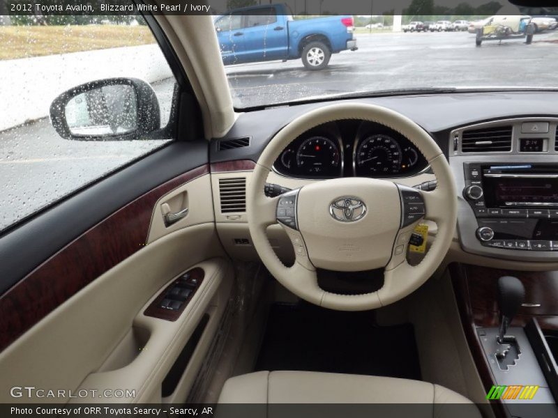 Blizzard White Pearl / Ivory 2012 Toyota Avalon