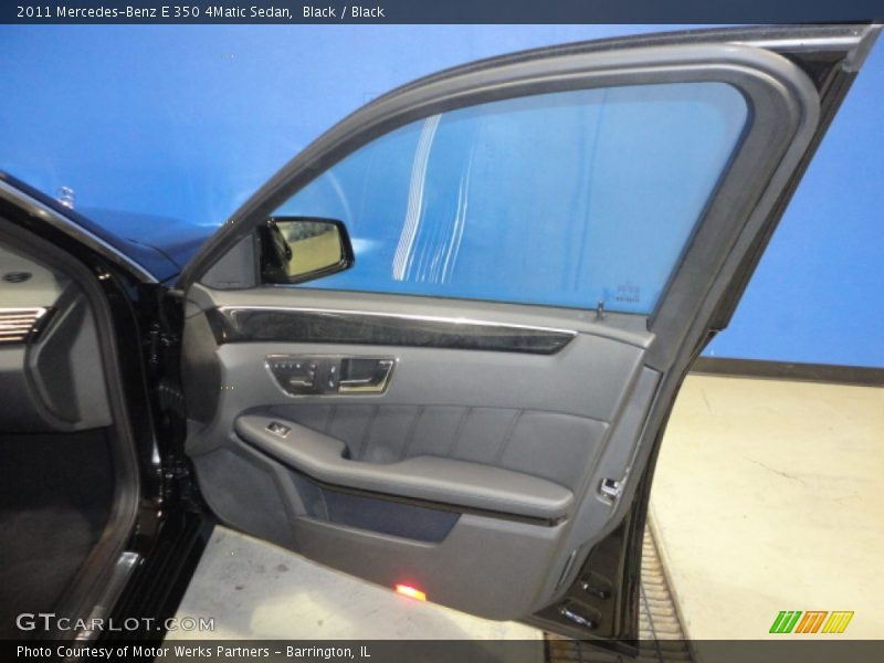 Black / Black 2011 Mercedes-Benz E 350 4Matic Sedan