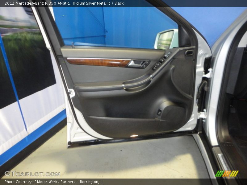 Iridium Silver Metallic / Black 2012 Mercedes-Benz R 350 4Matic