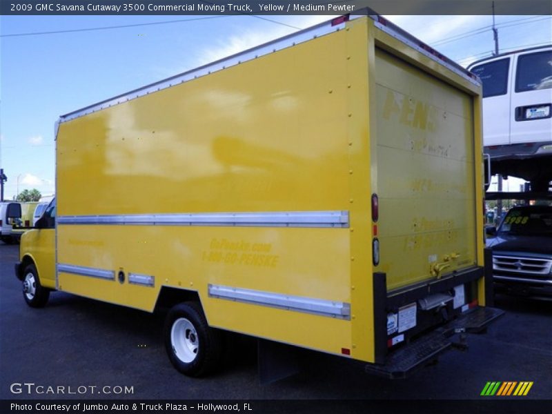 Yellow / Medium Pewter 2009 GMC Savana Cutaway 3500 Commercial Moving Truck