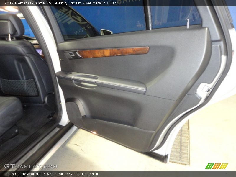 Iridium Silver Metallic / Black 2012 Mercedes-Benz R 350 4Matic