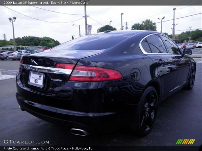 Ebony Black / Ivory/Oyster 2009 Jaguar XF Supercharged