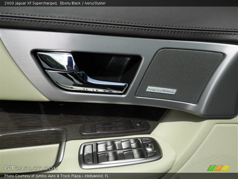 Ebony Black / Ivory/Oyster 2009 Jaguar XF Supercharged